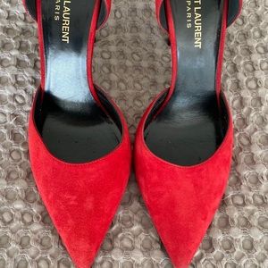 Saint Laurent velvet pump